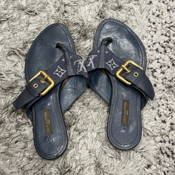 Louis Vuitton Women's Black Sandals - Picture 1 of 11